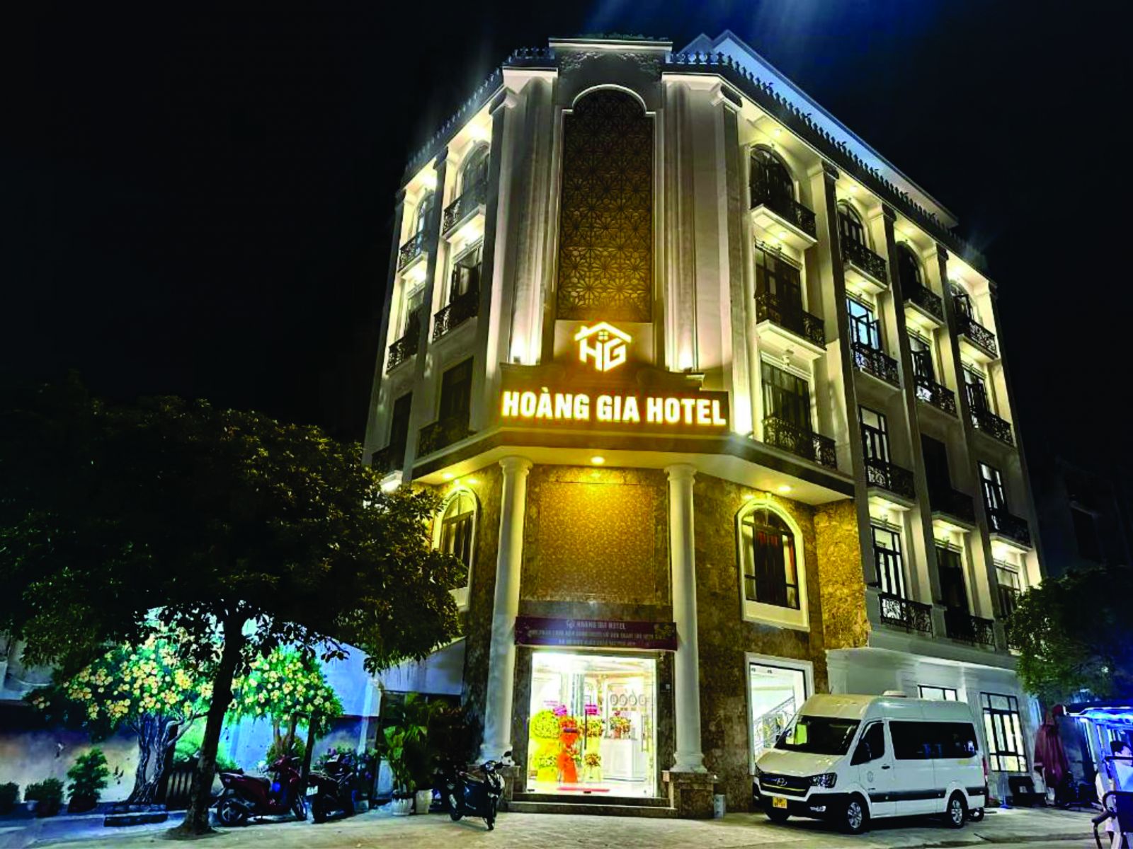 làm biển quảng cáo tại quận cầu giấy 8 