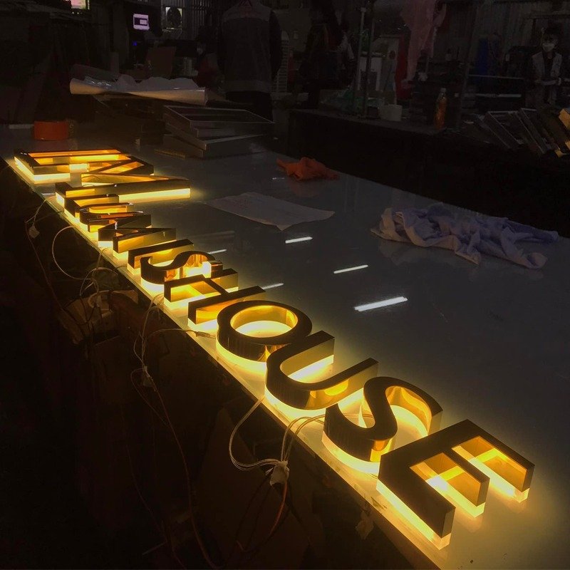 5 tiêu chí để sở hữu một biển quảng cáo HCM, Hà Nội chất lượng   